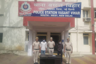 Vasant vihar police arrested accused in delhi