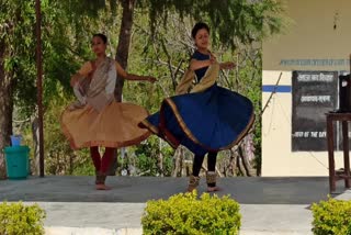 kathak-dance