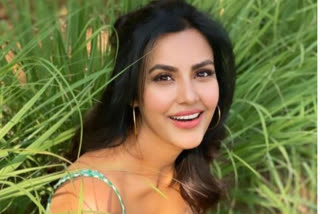 priya anand