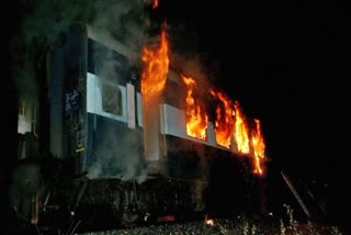 fire in delhi-Lucknow Shatabdi train