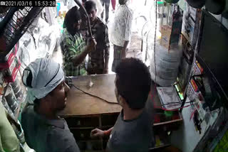 miscreants-beaten-up-shopkeeper