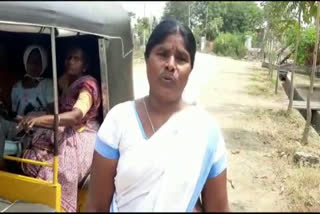 a-pregnant-woman-delivery-in-auto-at-sultanabad-in-peddapalli-district