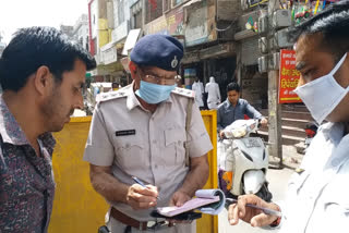 sirsa police cut challan for mask regarding coronavirus