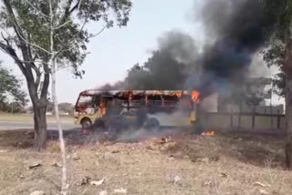 school bus caught fire in ranchi