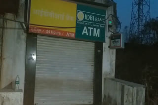 search for accused of ATM robbery continues, एटीएम लूट के आरोपी की तलाश जारी