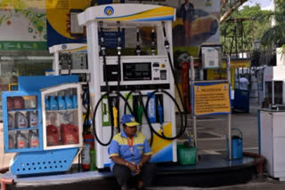 fuel prices  മാറ്റമില്ലാതെ ഇന്ധന വില  ഇന്ധന വില  petrol price  diesel price  election 2021