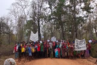 villagers besiege the police station, ग्रामीणों ने किया थाने का घेराव
