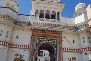 Corona infection,  Dwarkadhish Temple