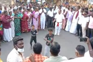 tn_vlr_03_anaikattu_mla_candidate_played_silambam_vis_script_7209364