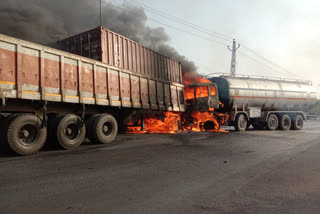 Fire in Sirohi, सिरोही न्यूज़, tanker and container collision