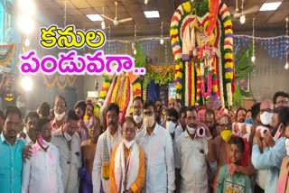 Yadadri Srilaxminarasimhaswamy Brahmotsavalu is going on in grand style