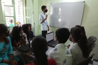 Children learn computer coding