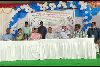 MPEDA organized a special seminar for fishermen on fish farming in Pebber, Vanaparthi district