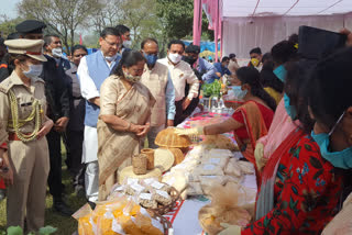 governor-baby-rani-maurya-inaugurate-four-day-all-india-fair-in-rudrapur