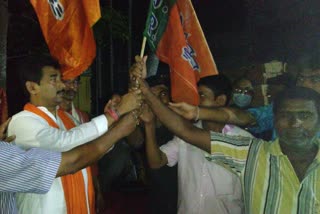 approx 50 families join bjp in krishnanagar