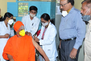 Mr. Siddhalinga Swamiji received Covid vaccine