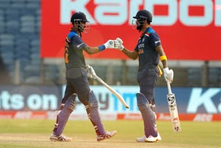 1st ODI: India set 318 runs target for England