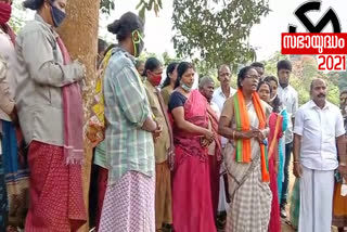 സി.കെ ജാനു  CK Janu requesting votes in tribal language  വയനാട്  കവിത ചൊല്ലി സി.കെ ജാനു  ഗോത്ര ഭാഷ  സുൽത്താൻ ബത്തേരി  എൻഡിഎ സ്ഥാനാർഥി