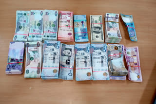 RS.1.3 crore foreign currency seized at Shamshabad airport  1.3 കോടി രൂപ മൂല്യം വരുന്ന വിദേശ കറൻസി പിടികൂടി  വിദേശ കറൻസി പിടികൂടി  ഷംഷാബാദ് വിമാനത്താവളം  customs