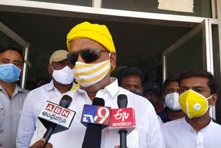 jc prabhakar reddy meeting with doctors