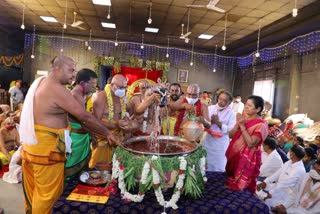 yadadri-sri-lakshmi-narasimha-swamy-chakra-snanam-in-brahmotsavam-in-yadadri-bhuvanagiri-district