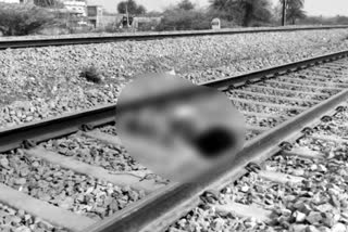 woman dead body found in railway track in ichapuram srikakulam district