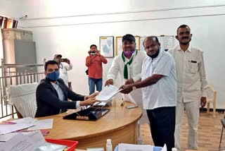 jds-candidate-summited-nomination-with-hd-kumaraswamy