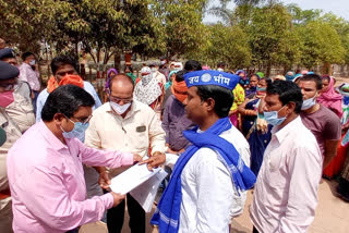 Villagers open front to protest against liquor shop in Dhamtari