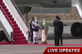 modi arrives in bangladesh