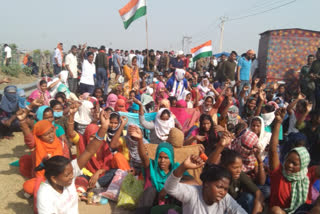 home guards jawan blocked jagannathpur punadag road in ranchi