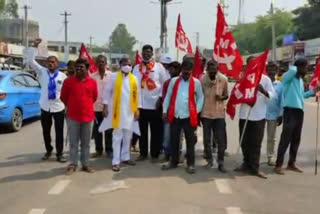 Bharat Bandh continues at parigi in vikarabad district