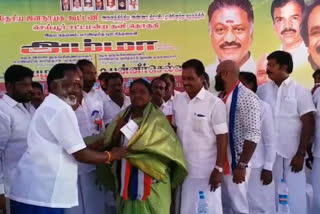 Anita Sampath collecting votes in Seyyur