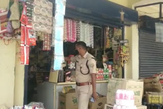 raid in gutkha-paan masala shops in Chaibasa