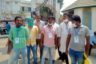 TMC protests during mock poll in Arambagh