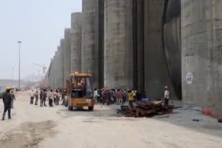 trail run in polavaram radial gates