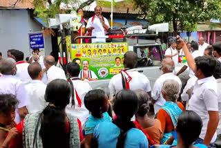 'வெற்றி நமதே' - விளையாடிக் கொண்டிருந்த சிறுவனால் கடம்பூர் ராஜூ உற்சாகம்