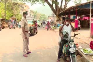 corona Awareness by Karawara Police staff