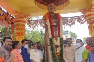Swami Vivekananda Statue unveiled in Hubli