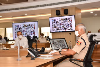 CP held a meeting with officers