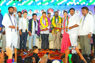 actor ali participating in the municipal election victory ceremony at chilakaluripeta