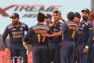 India beat England by 7 runs in 3rd ODI, clinch series 2-1