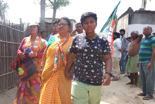 bengal election 2021 bjp candidate of haemtabad chandima ray did her election campagin