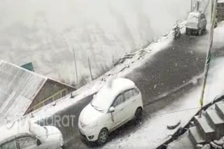 Kullu snow fall  Atal Tunnel Snowfall news  Snowfall in Atal Tunnel  Rohtang Snowfall news  Kullu' snowfall warning  ഹിമാചൽ പ്രദേശ്  റോഹ്‌താങ് ചുരം  മഞ്ഞു വീഴ്‌ച  റോഹ്‌താങ് ചുരം മഞ്ഞു വീഴ്‌ച  കുളു മഞ്ഞു വീഴ്‌ച  കുളു  മഞ്ഞു വീഴ്‌ച വീഡിയോ