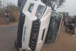 ROAD ACCIDENT FROM OFFICIALS VEHICLE IN BAGADA OF BOKARO