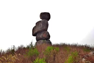 balancing rock