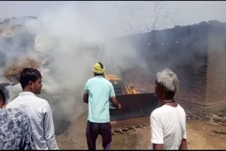 आगजनी में लाखों का नुकसान, Loss of millions in arson