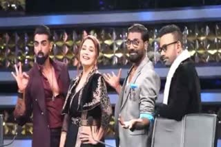 madhuri-dixits-show-dance-deewane-18-crew-members-corona-positive