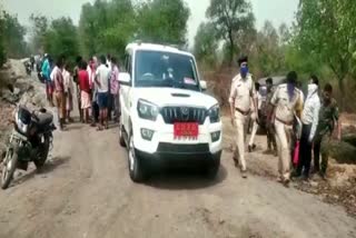 dead-body-of-young-man-found-in-dhanbad