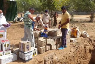 Mahendragarh police destroyed 100  boxes of illegal liquor