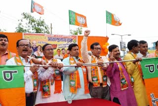 1800 trinamool workers join bjp in south dinajpur